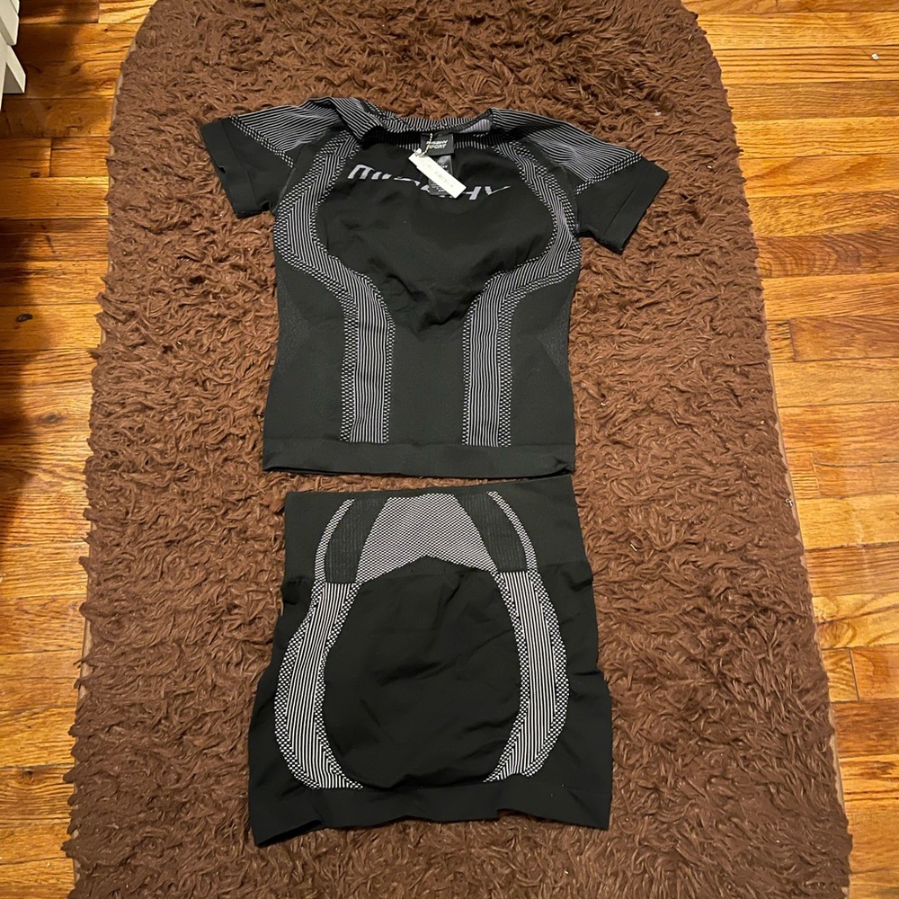 Mishbv skirt set